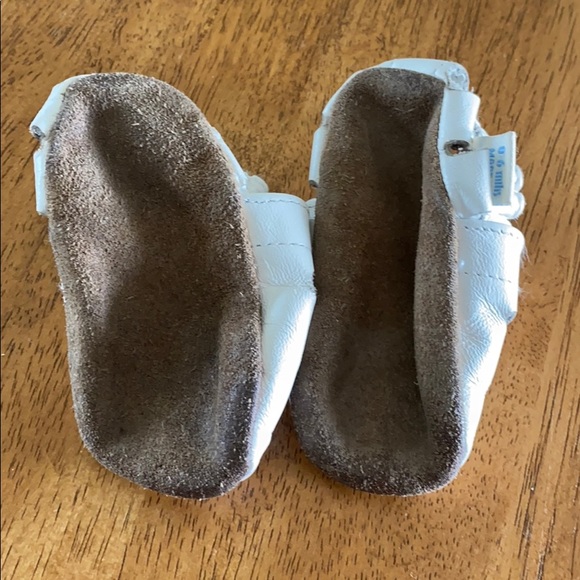 3/$20 robeez - Picture 4 of 4